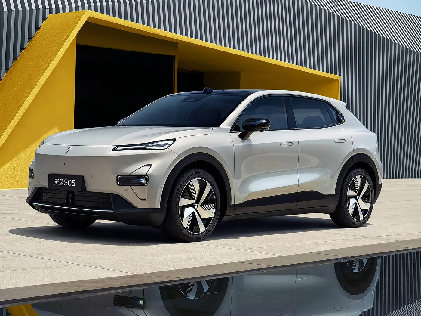 Deepal S05 SUV compatto PHEV/EV a lungo raggio Passo Nuovo veicolo energetico