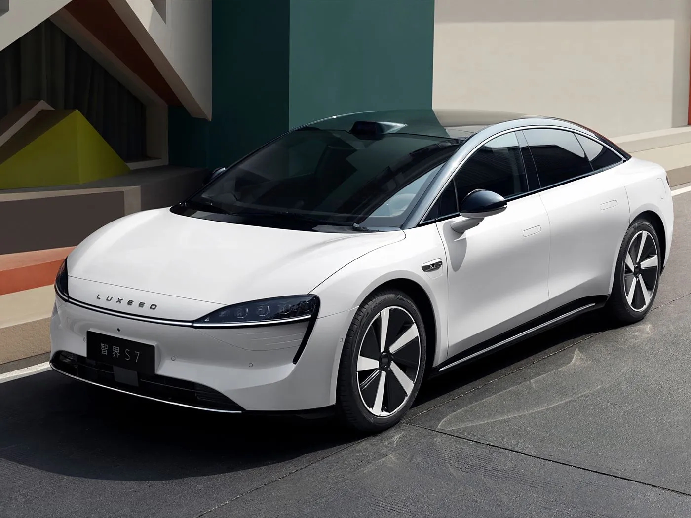 CHERY LUXEED S7 Exeed Veicolo elettrico di lusso a nuova energia con trazione RWD/AWD 4 porte e 5 posti