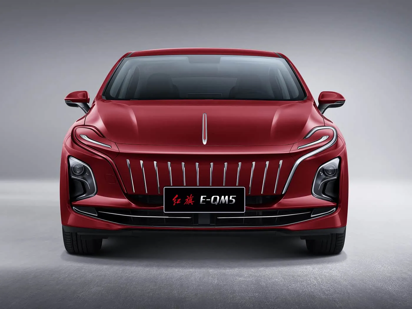 Hongqi E-QM5 Spaziosa berlina EV passo lungo e lungo raggio Veicolo elettrico puro a nuova energia