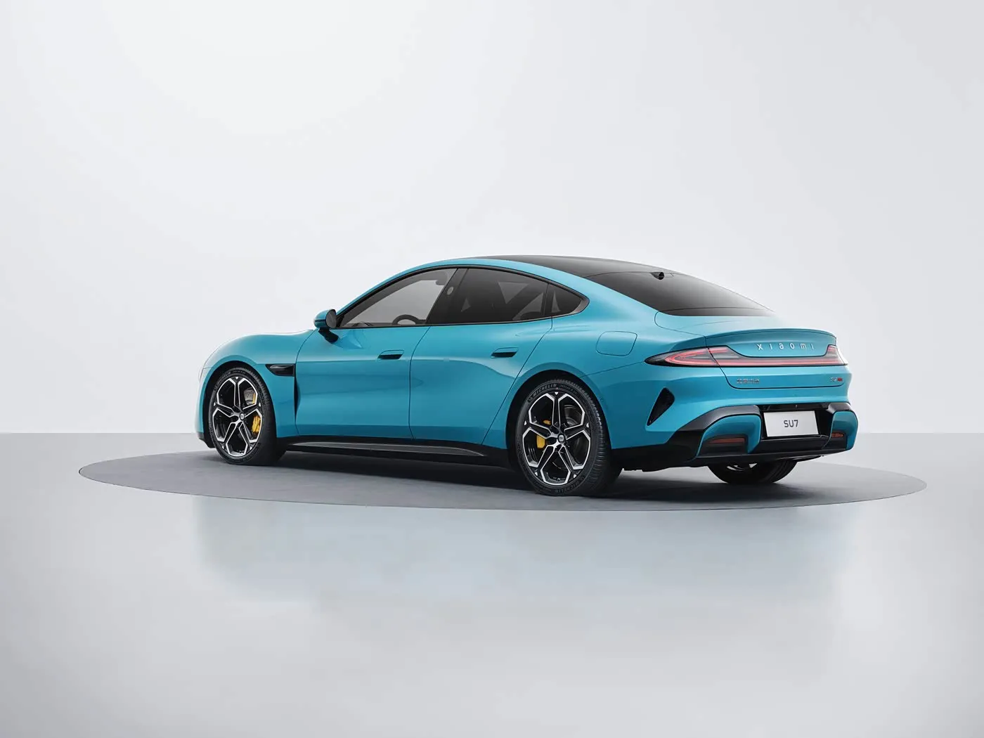 VENDITA CALDA XIAOMI SU7 VEICOLO A MOTORE ELETTRICO EV Sedan lungo Range Wheelbase 5 posti Schermo pollici
