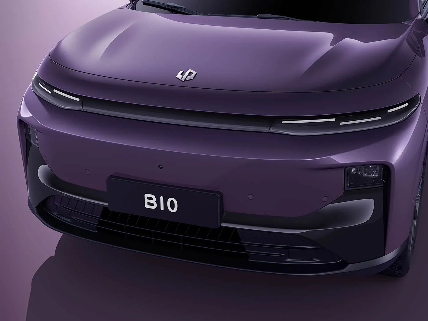 SUV compatto elettrico Leapmotor B10 con autonomia CLTC di 510-600 km, schermo da 14,6" 2,5K e veicolo Leapmotor Pilot New Energy