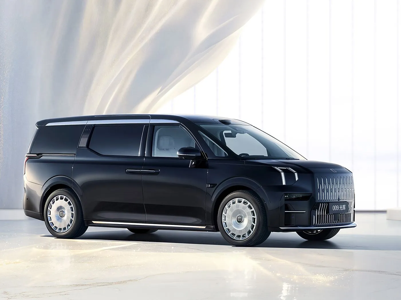 ZEEKR 009 Lusso grande monovolume Nuova energia elettrica pura Limousine a lungo raggio ad alto profilo Auto elettrica ultra-lussuosa al litio