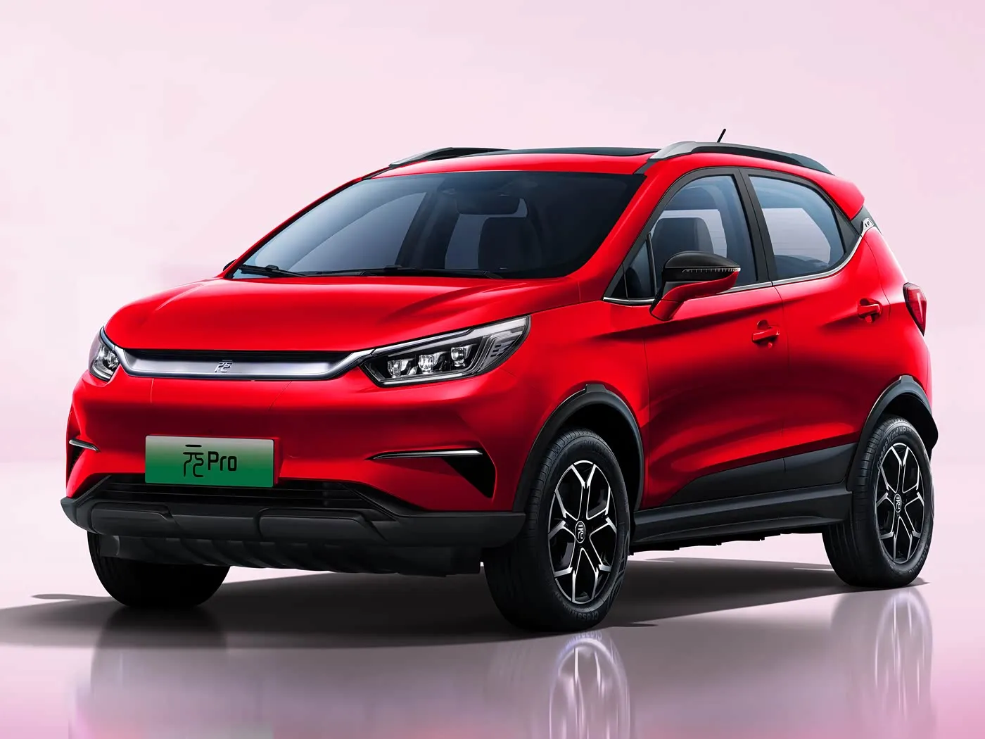 BYD Yuan Pro SUV elettrico di lusso Gamma 320KM Funzionalità avanzate per la guida urbana Veicolo a nuova energia