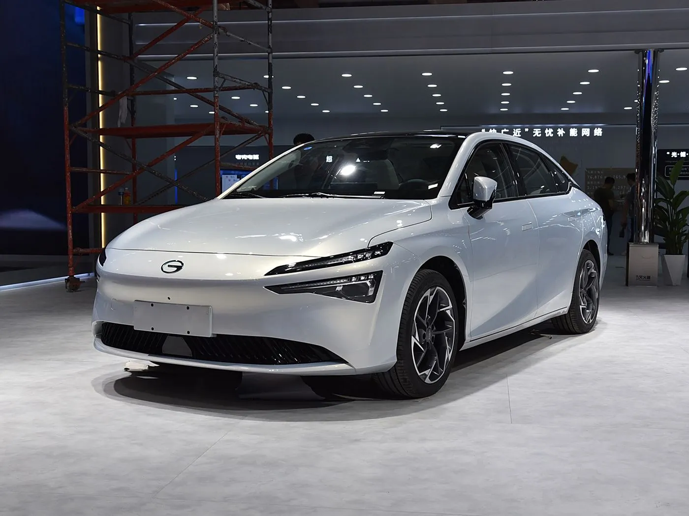 AION S MAX SUV elettrico di lusso ibrido EV con caratteristiche avanzate ad alta velocità Veicolo ecologico a nuova energia