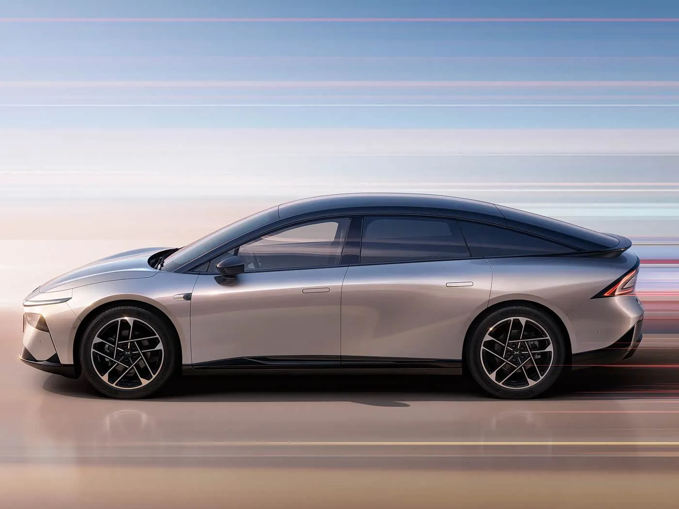 Edizione limitata EV XPENG P7+ berlina elettrica pura a 5 posti Nuovo design Sterzo a sinistra Velocità massima 685 km Veicolo a nuova energia