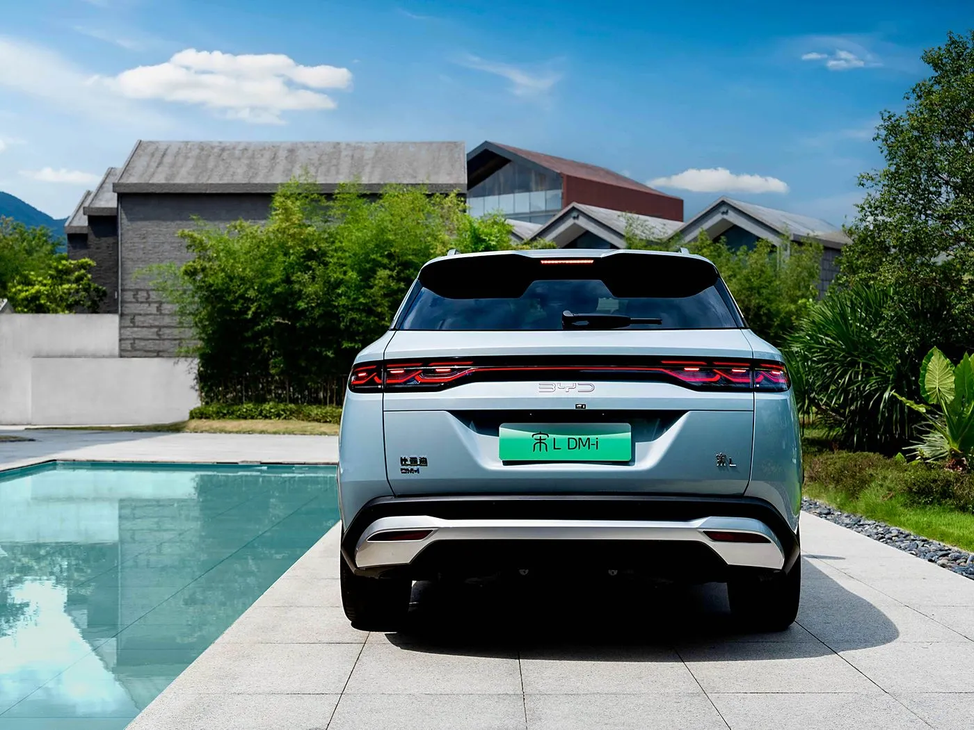 BYD Song L DM-i SUV PHEV compatto Veicolo a nuova energia ad alta velocità e a lungo raggio DiPilot 2.0 Sedili riscaldati Telecamera panoramica a 360°