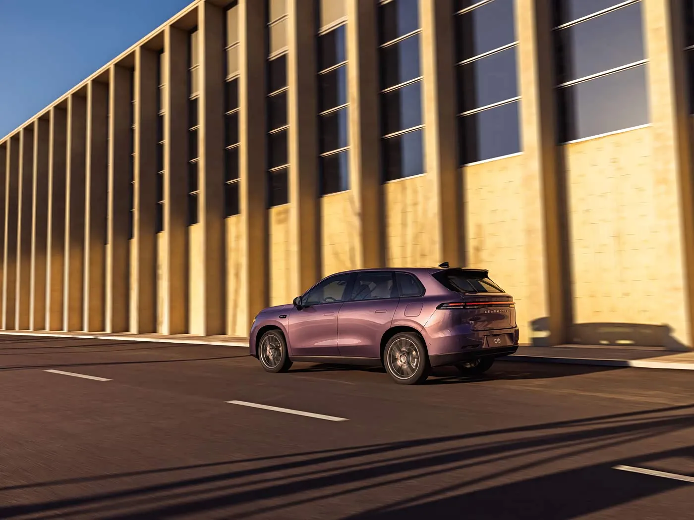 LEAPMOTOR C10 SUV elettrico ibrido ad alta velocità 4WD con autonomia di 170 km Veicolo di nuova energia dalla Cina