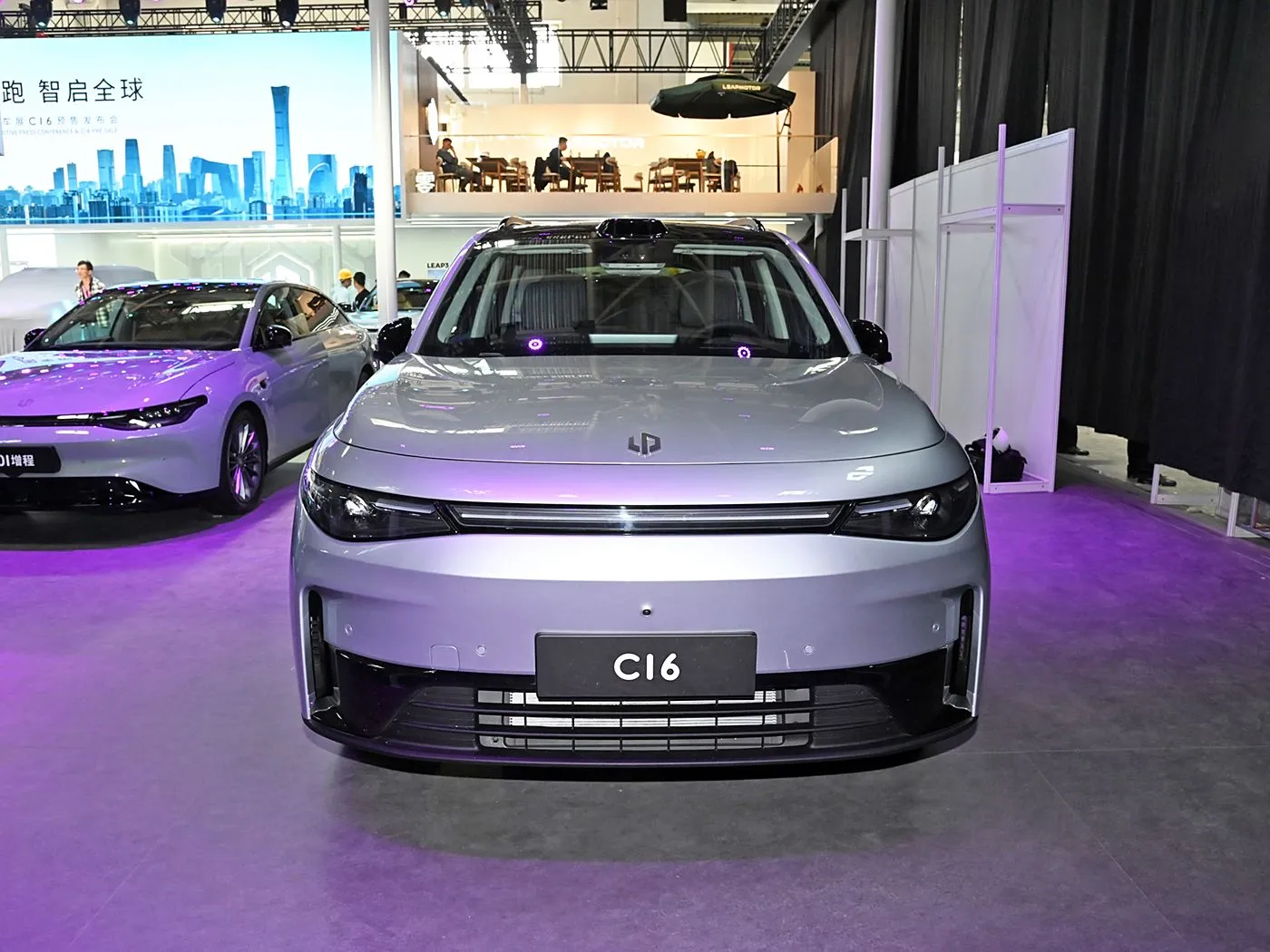 Leapmotor C16 5 porte 6 posti SUV EV 4WD Modalità di guida Sterzo a sinistra Elettrico e ibrido Carburante New Energy Auto