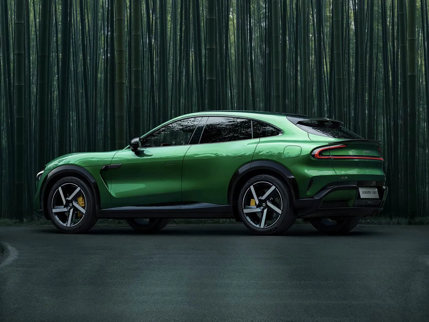 VENDITA CALDA XIAOMI YU7 NUOVO VEICOLO A ENERGIA EV SUV a lungo raggio Passo 5 posti Schermo in pollici