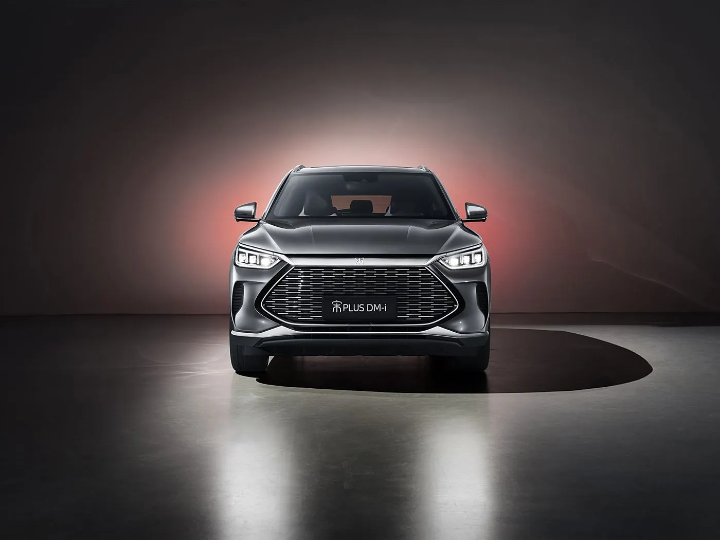 SUV BYD Song Plus AWD automatico con telecamera posteriore Sedili in pelle Carburante ibrido Sterzo a sinistra