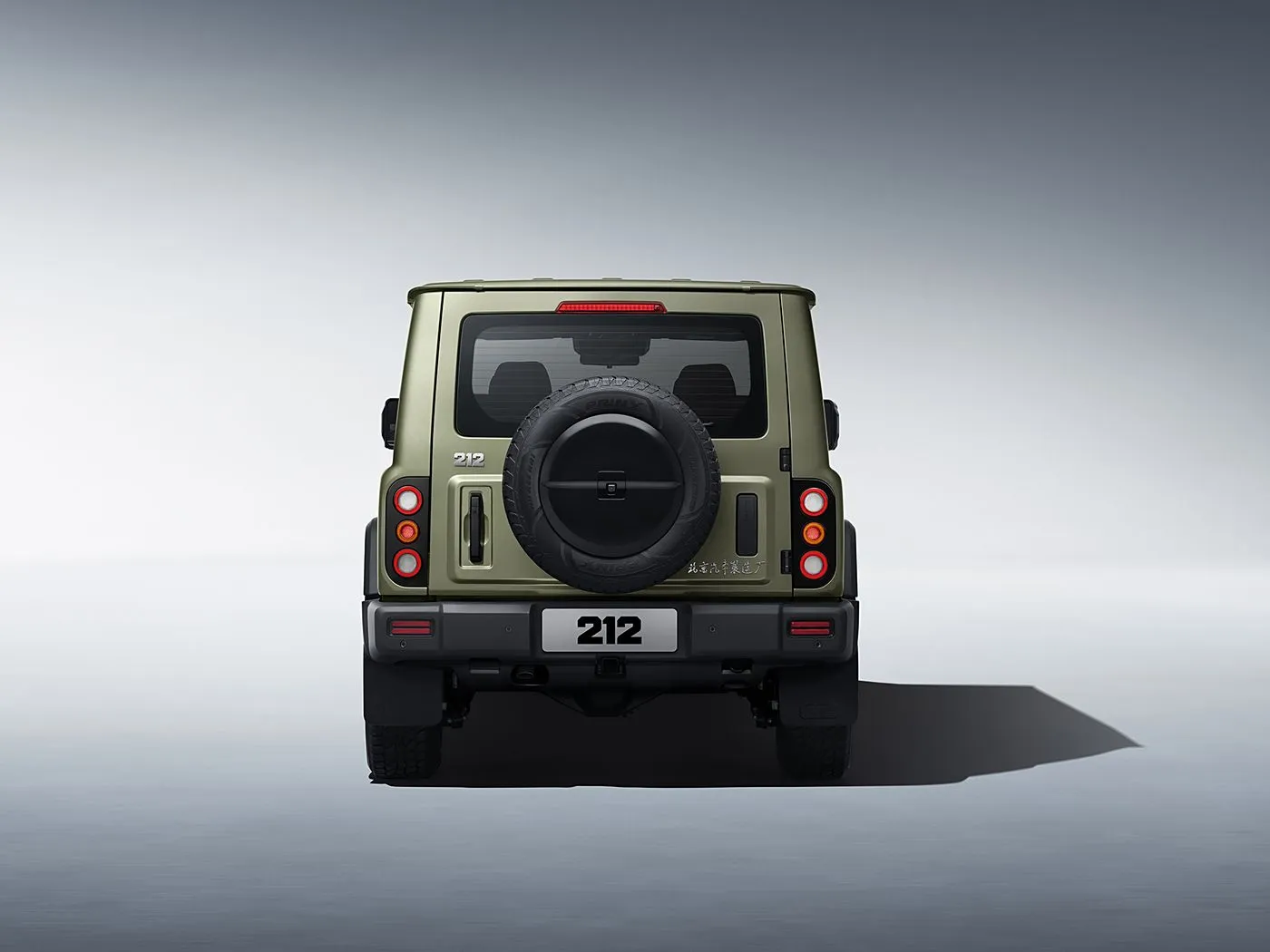 2025 BAIC 212 T01 Robusto SUV compatto 4WD Benzina/Diesel 8AT e interni in pelle Volante in pelle riscaldato Passo lungo