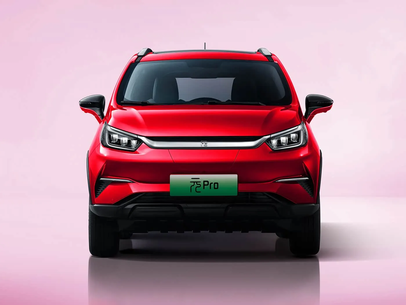BYD Yuan Pro SUV elettrico di lusso Gamma 320KM Funzionalità avanzate per la guida urbana Veicolo a nuova energia