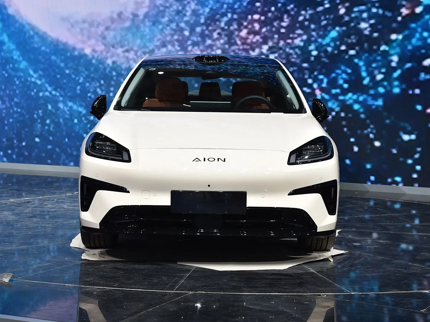 AION RT SUV elettrico con guida a sinistra EV ad alta velocità Cambio automatico Hybrid Mini Level Sedan Veicolo a nuova energia per adulti