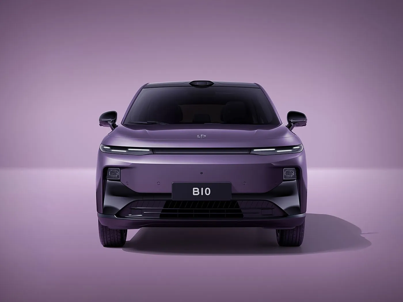 SUV compatto elettrico Leapmotor B10 con autonomia CLTC di 510-600 km, schermo da 14,6" 2,5K e veicolo Leapmotor Pilot New Energy
