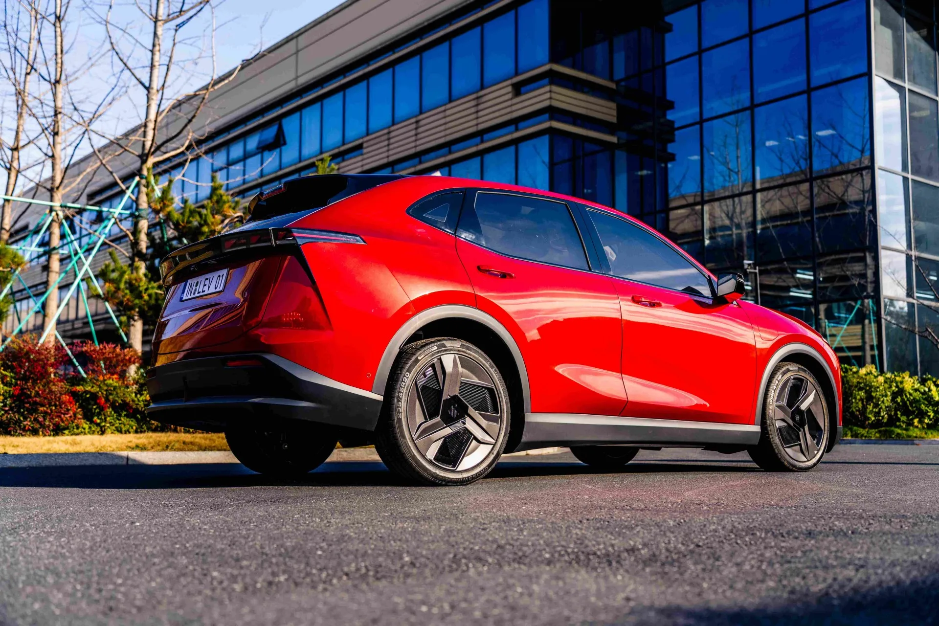 LEV01 SUV CON GUIDA A DESTRA VEICOLO A NUOVA ENERGIA EV a lungo raggio Passo 5 posti