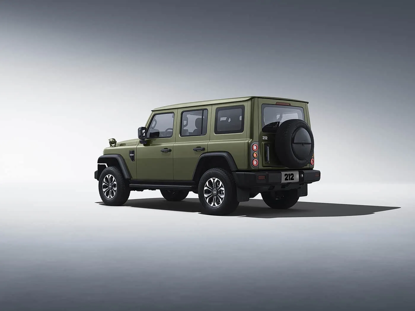 2025 BAIC 212 T01 Robusto SUV compatto 4WD Benzina/Diesel 8AT e interni in pelle Volante in pelle riscaldato Passo lungo