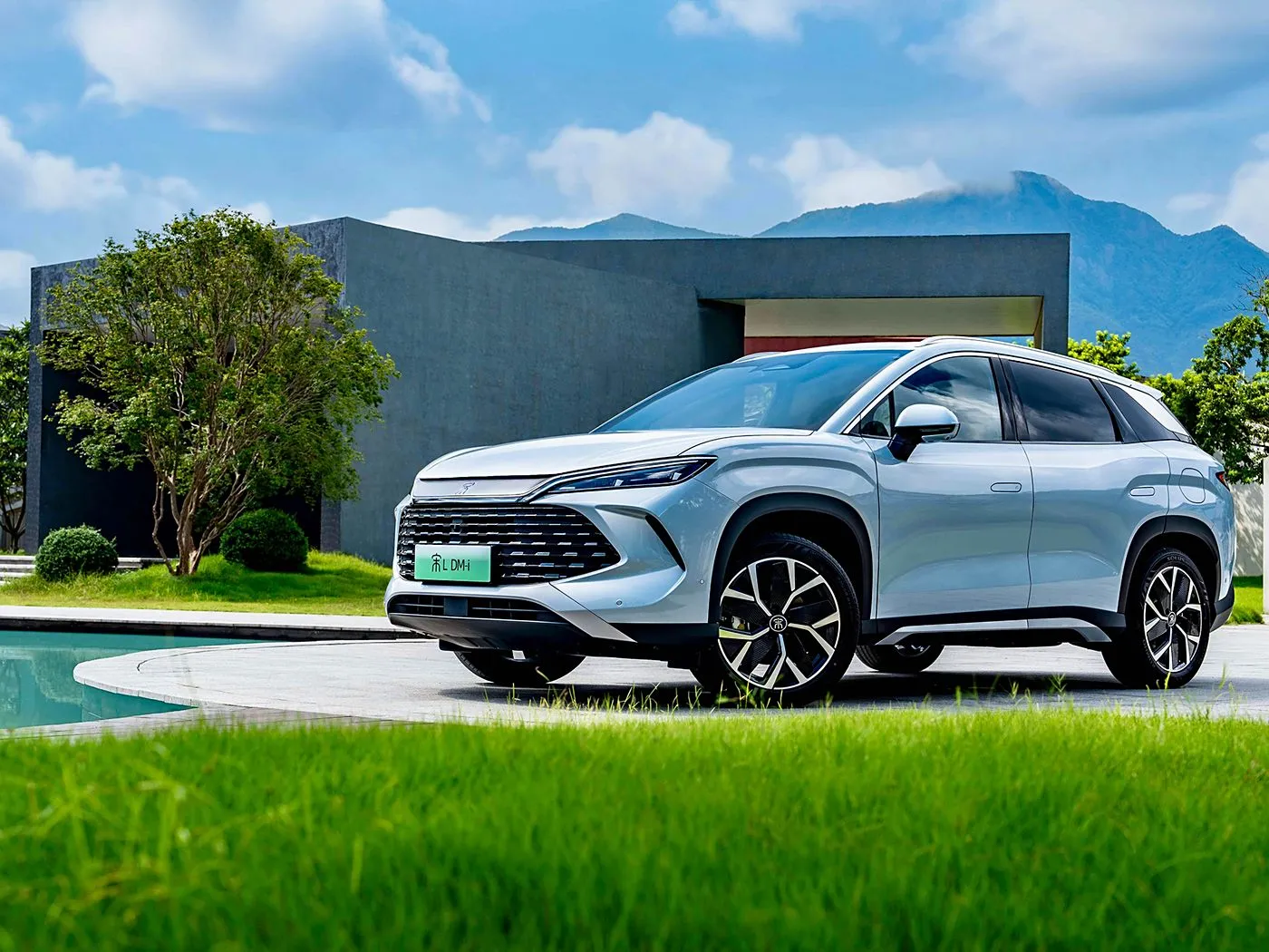 BYD Song L DM-i SUV PHEV compatto Veicolo a nuova energia ad alta velocità e a lungo raggio DiPilot 2.0 Sedili riscaldati Telecamera panoramica a 360°