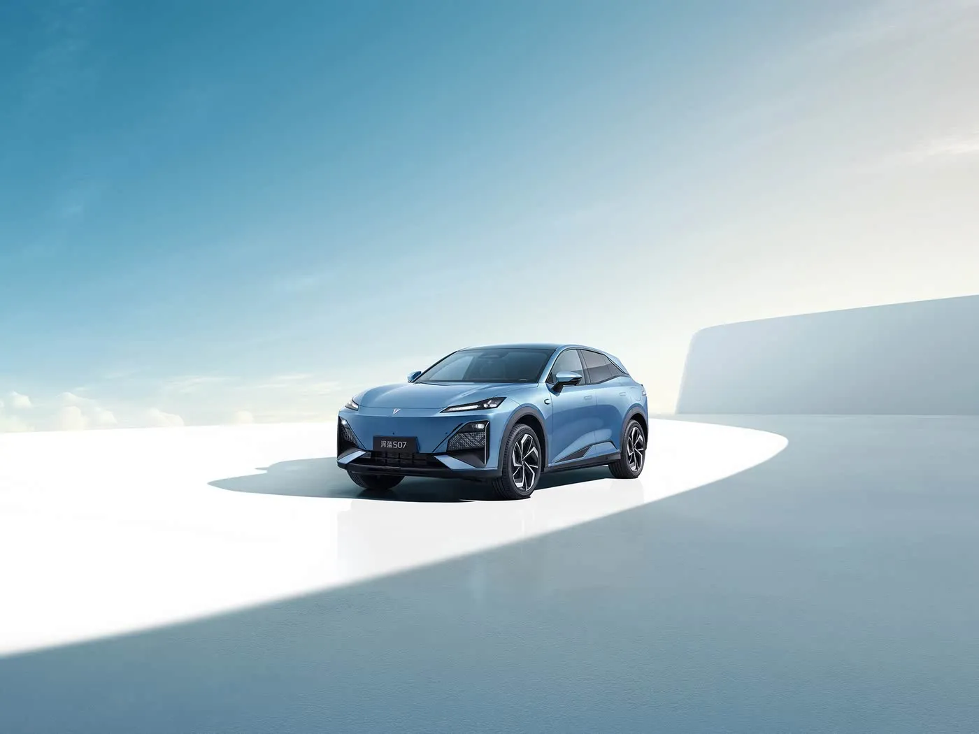 Deepal S07 veicolo di nuova energia SUV premium a portata estesa/EV a lungo raggio Passo 5 posti Schermo in pollici