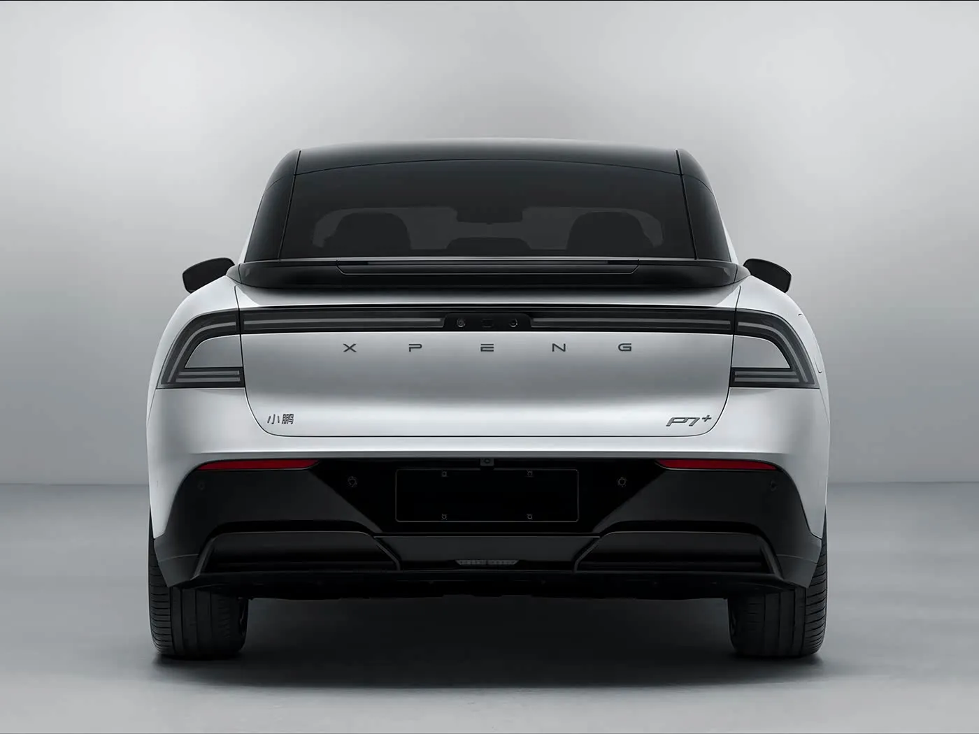 Edizione limitata EV XPENG P7+ berlina elettrica pura a 5 posti Nuovo design Sterzo a sinistra Velocità massima 685 km Veicolo a nuova energia