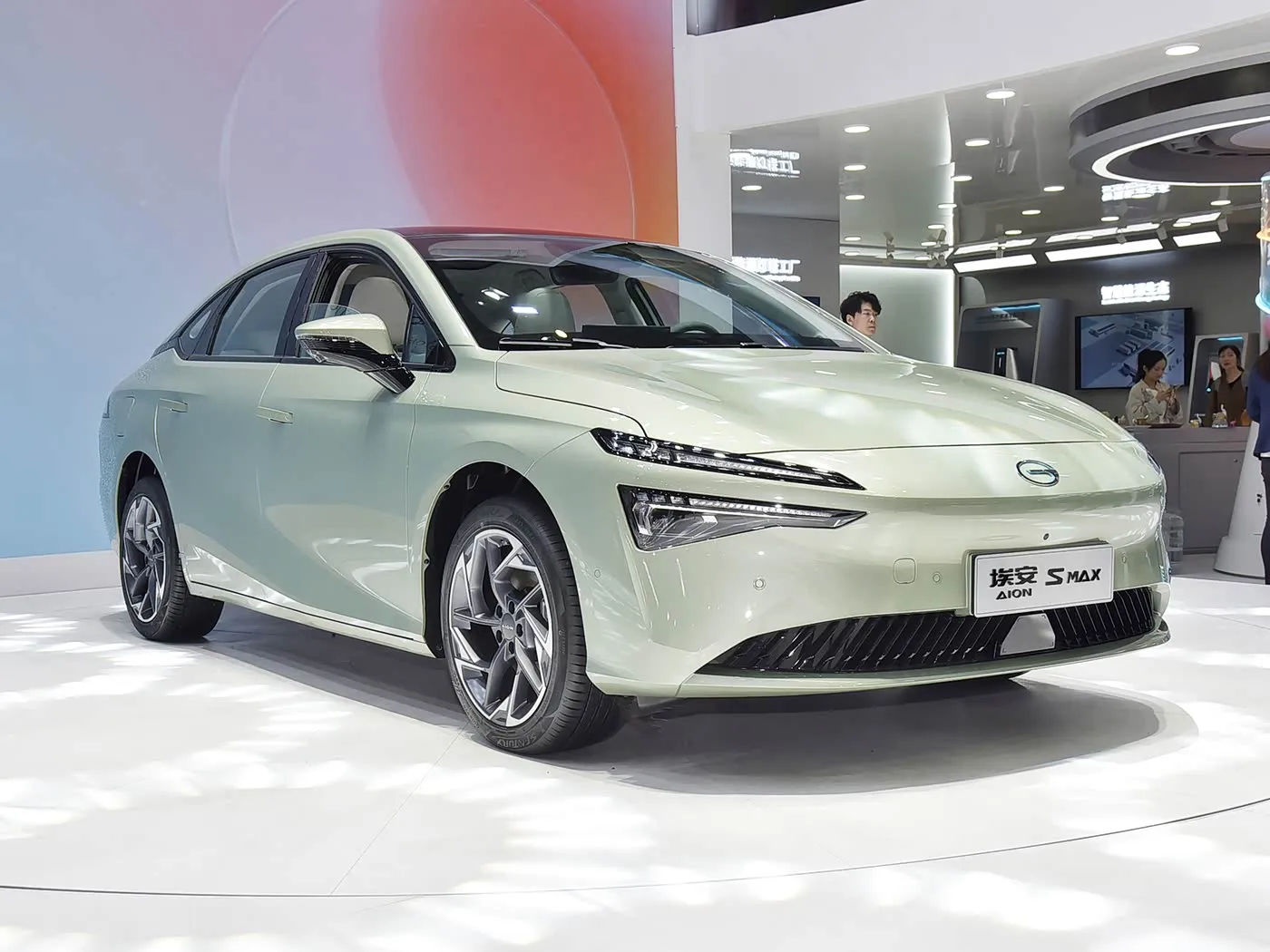 AION S MAX SUV elettrico di lusso ibrido EV con caratteristiche avanzate ad alta velocità Veicolo ecologico a nuova energia
