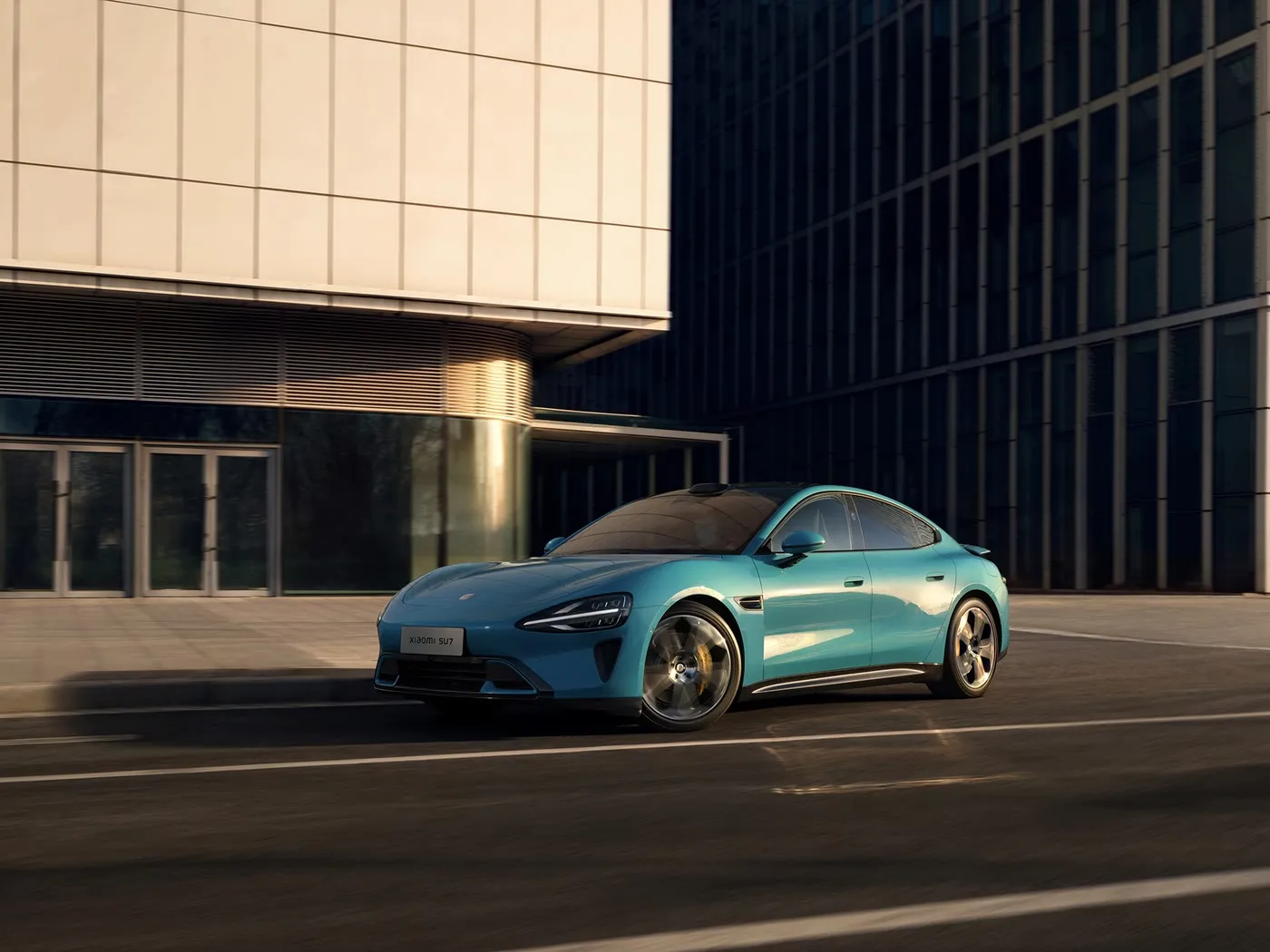 VENDITA CALDA XIAOMI SU7 VEICOLO A MOTORE ELETTRICO EV Sedan lungo Range Wheelbase 5 posti Schermo pollici
